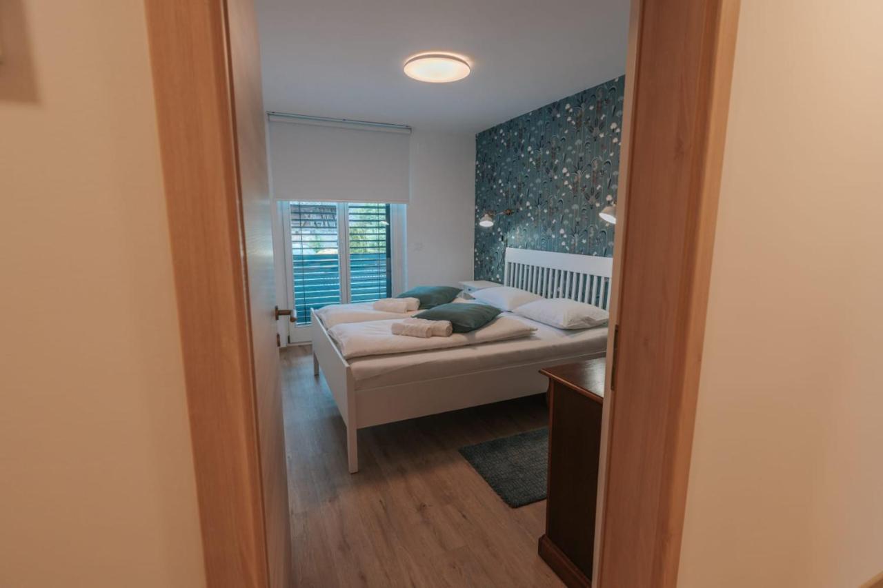 Apartma Lamberger Zirovnica Ngoại thất bức ảnh
