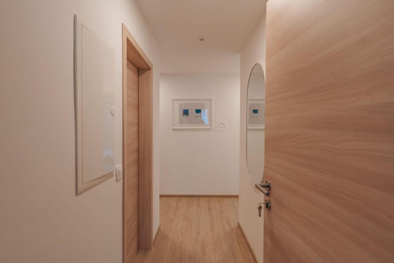 Apartma Lamberger Zirovnica Ngoại thất bức ảnh